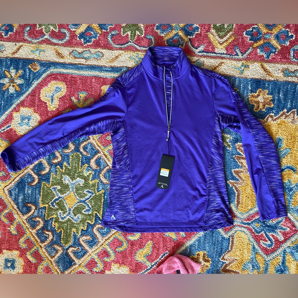 Antigua women’s golf shirt size medium NWT, purple Sterling style
